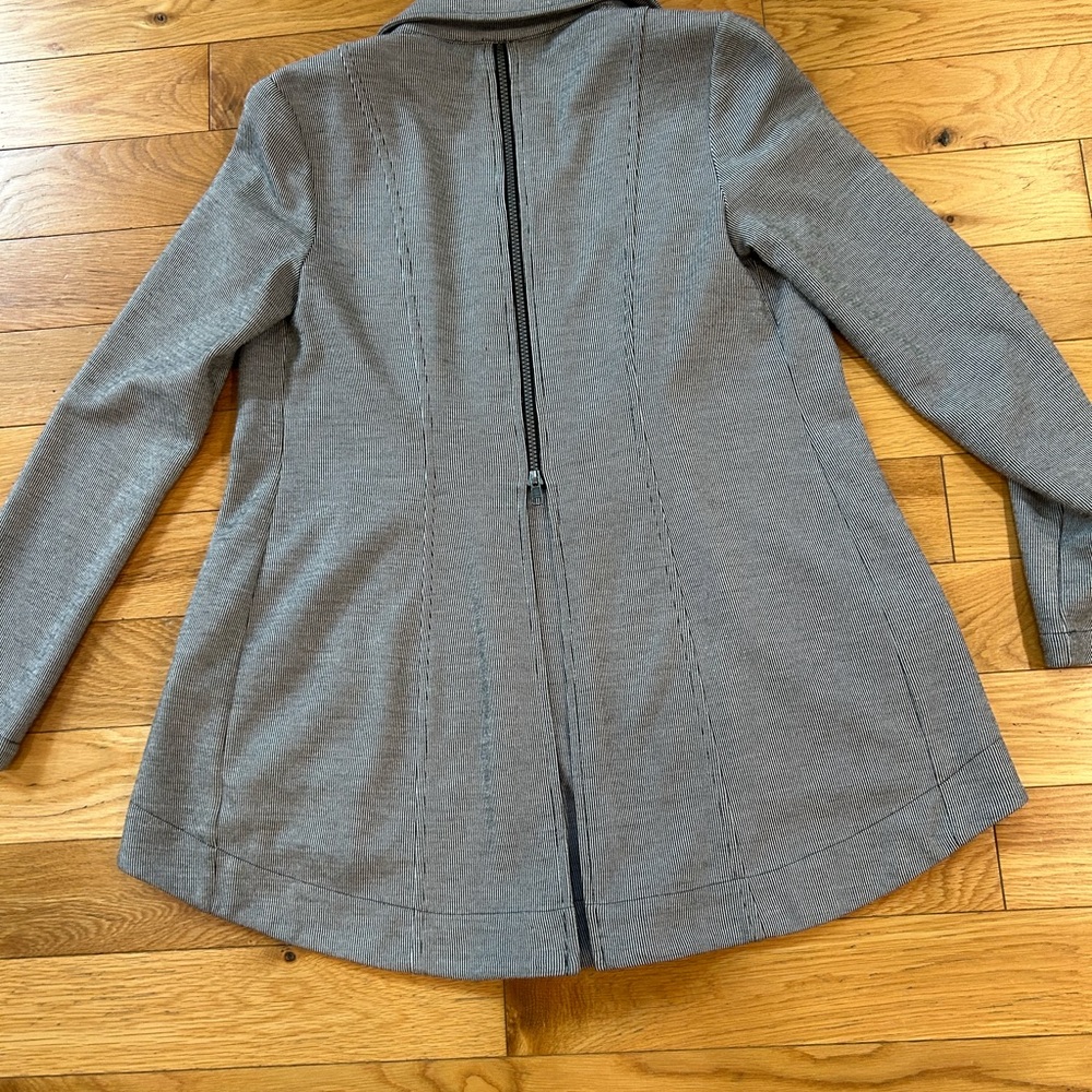 Cabi Drop Off Jacket - Picture 6 of 6